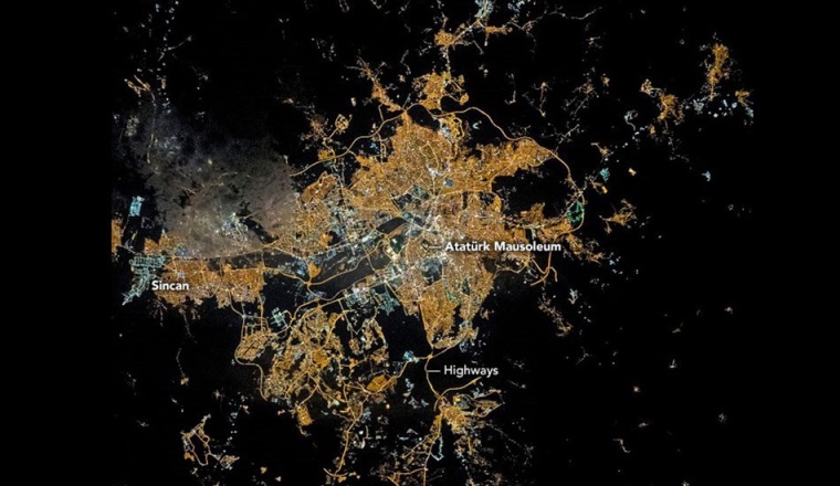 NASA ‘Ankara’da Gece’ başlığıyla fotoğraf paylaştı